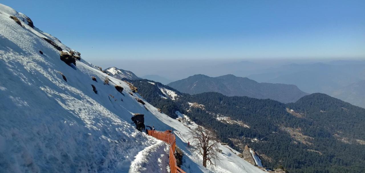 Chandarshila Hike Homestay Ukhimath ภายนอก รูปภาพ