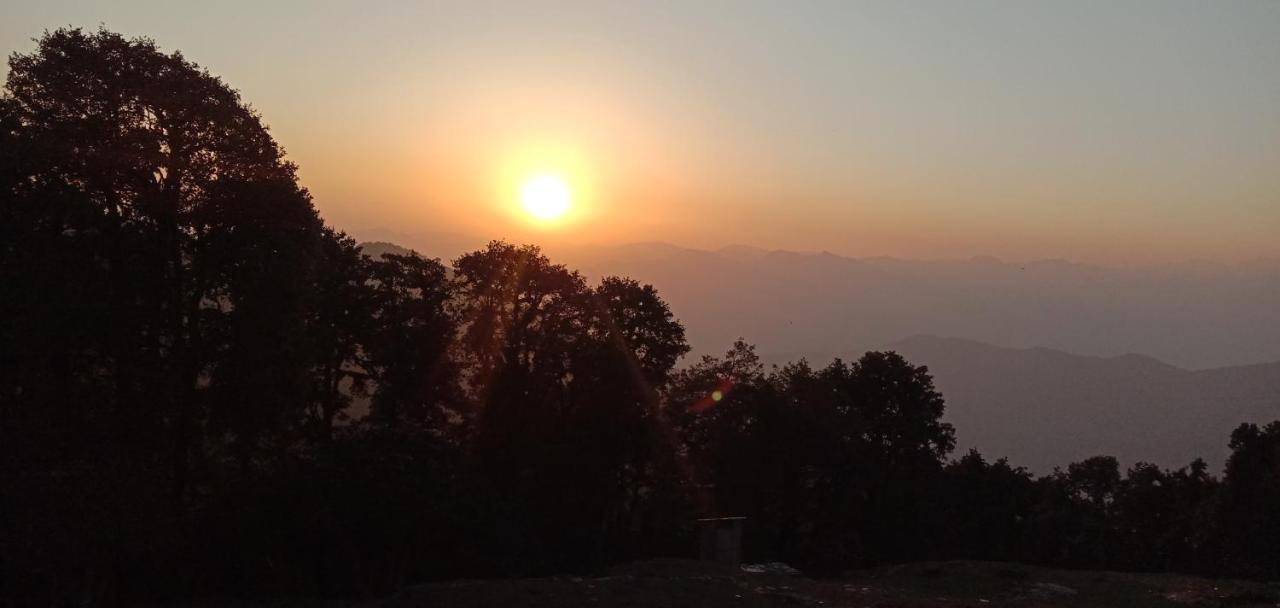 Chandarshila Hike Homestay Ukhimath ภายนอก รูปภาพ