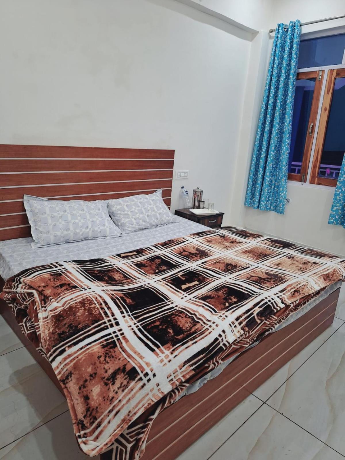 Chandarshila Hike Homestay Ukhimath ภายนอก รูปภาพ