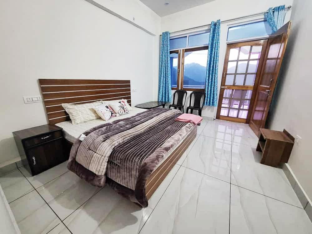 Chandarshila Hike Homestay Ukhimath ภายนอก รูปภาพ